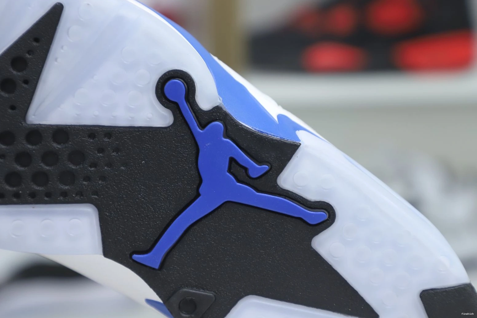 6 JORDAN RETRO SPORT AIR BLUE 0730